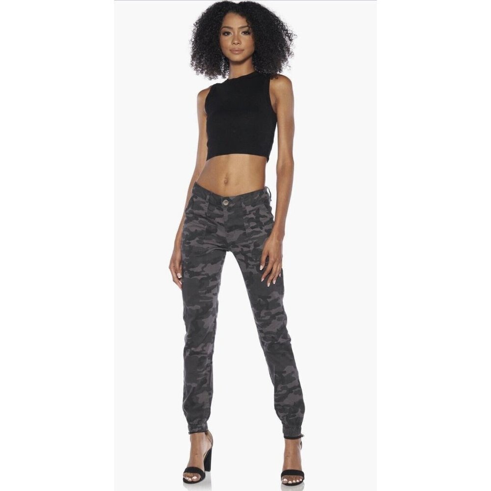 Prosperity Camouflage Cropped Pants Denim Elastic At Bottom Women’s Size XS